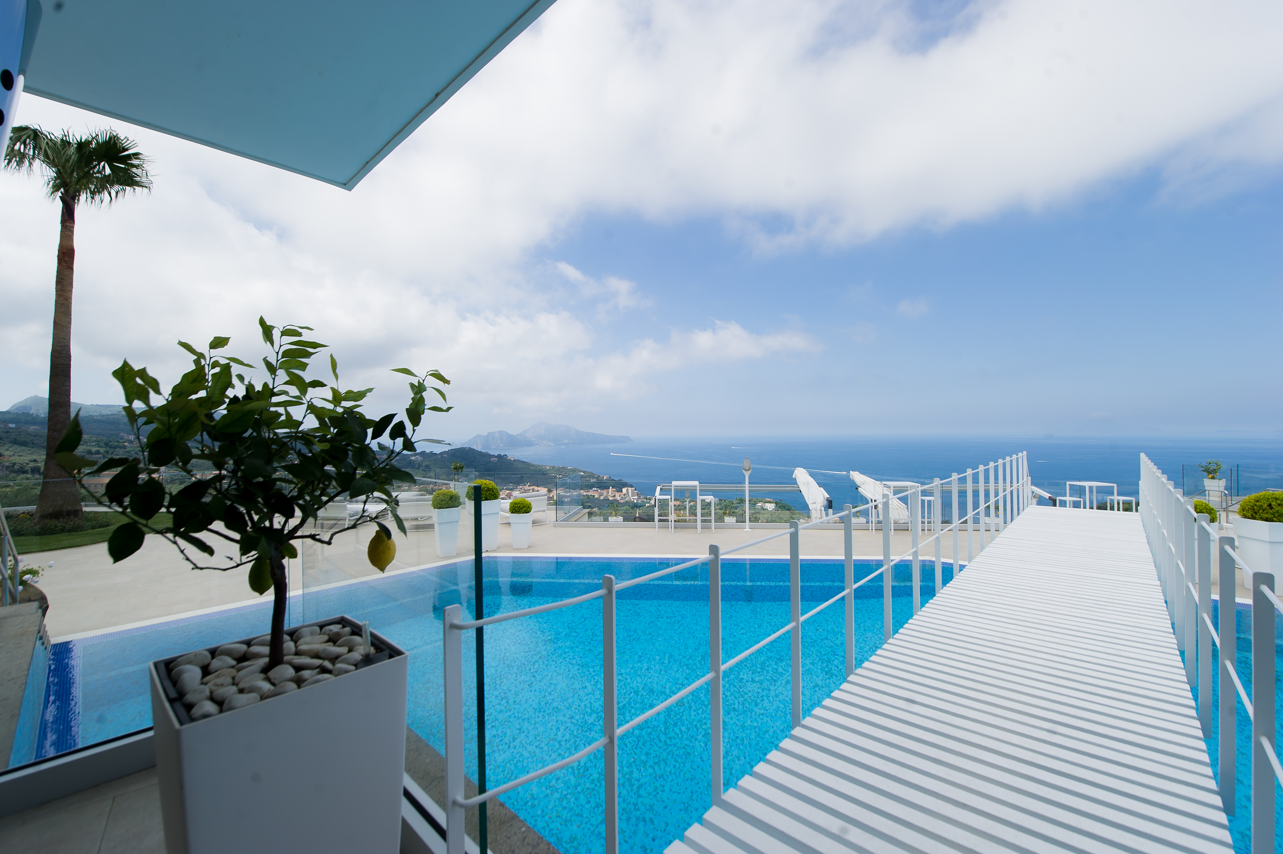 Villa Sorrento with swimming pool