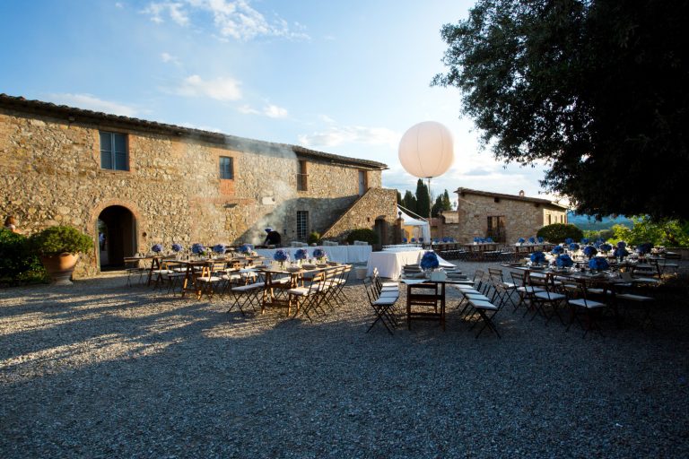 Wedding Farmhouse in Tuscany , Rustic italian dinner, destination wedding in Tuscany