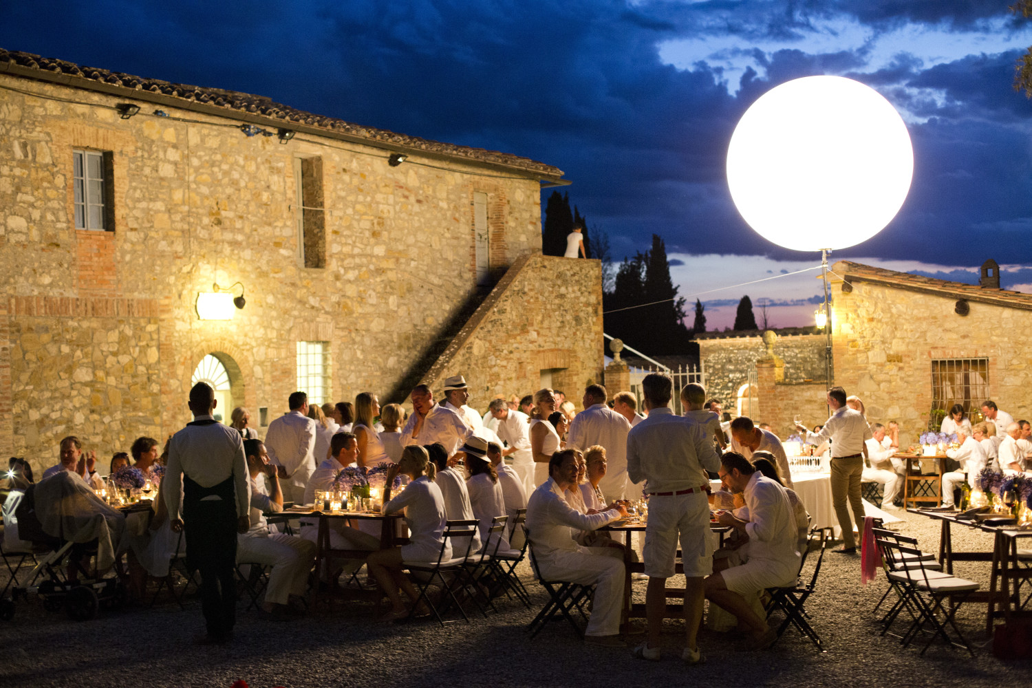 White Dress code event, Rustic italian dinner, destination wedding in Tuscany
