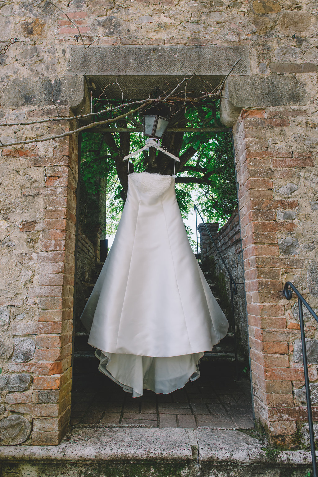 Bridal Gown, Wedding in Tuscany Castle