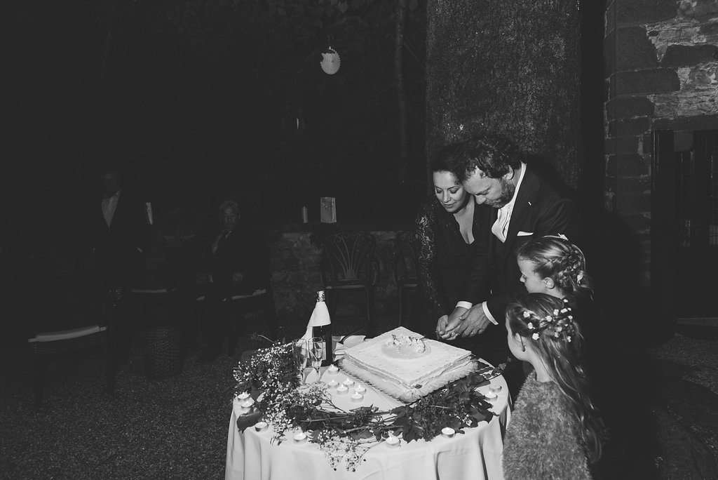 Italian Wedding Cake - Tuscany