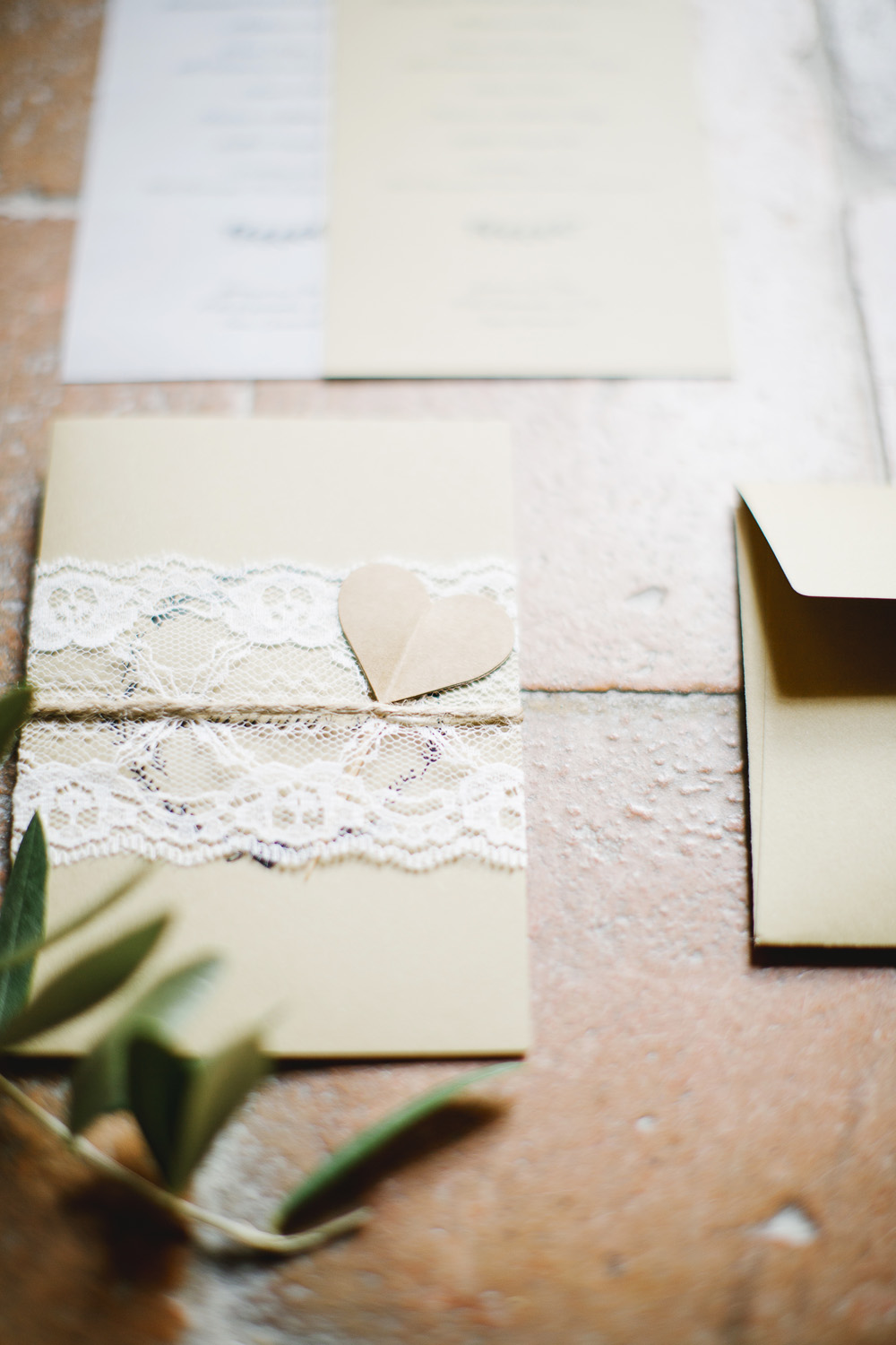 Recycled paper Stationery - Sustainable Wedding in Italy - Italian Wedding Designer