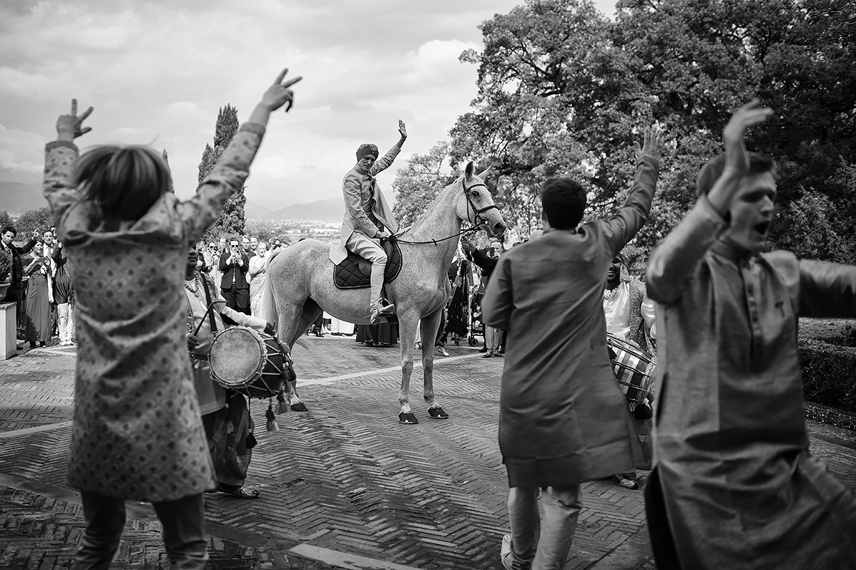 Baraat in Tuscany - Punjabi Wedding - Italian Wedding Designer