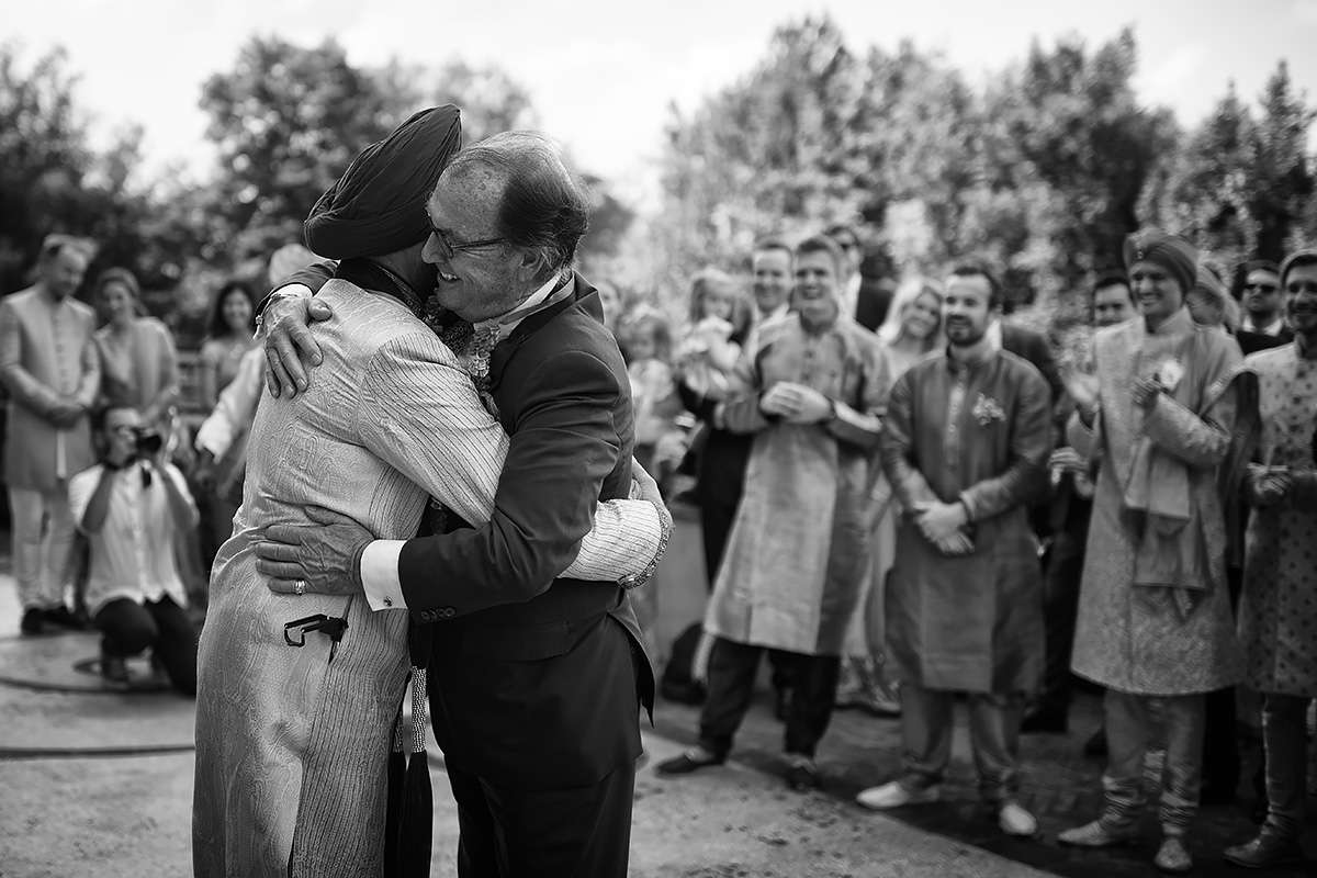 Exchange of garlands - Sikh ceremony - Italian Wedding Designer