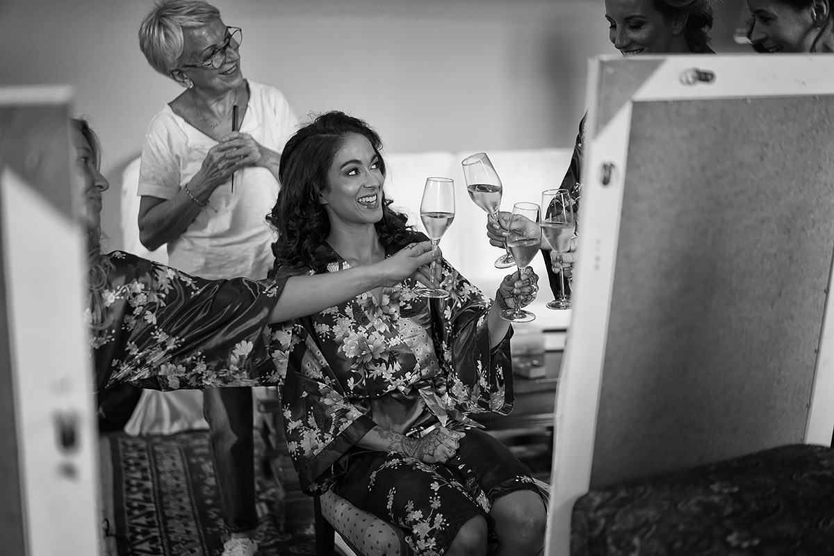 Sikh Bride - Getting Ready - Italian Wedding Designer