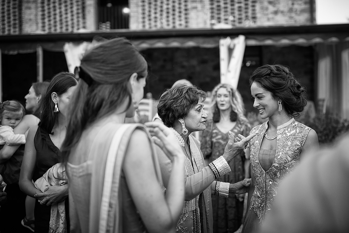 Henna Ceremony - Indian Wedding in Italy - Italian Wedding Designer
