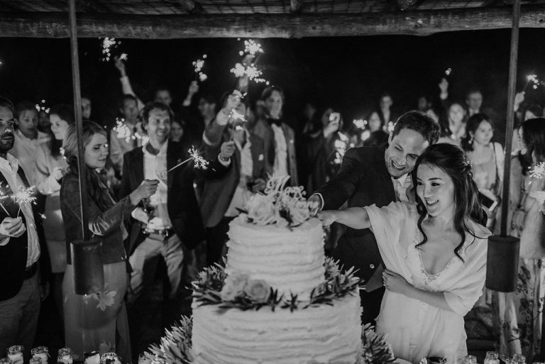 Wedding Cake Cutting - Wedding in Tuscany - Italian Wedding Designer