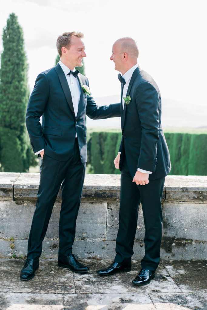 Groom & his best man - Wedding at Villa La Foce - Italian Wedding Designer