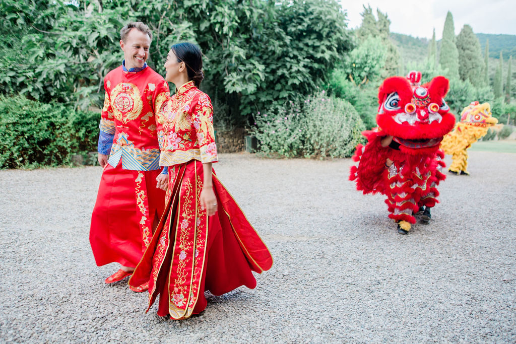 Lovely couple - Chinese Tea Ceremony in Italy- Italian Wedding Designer