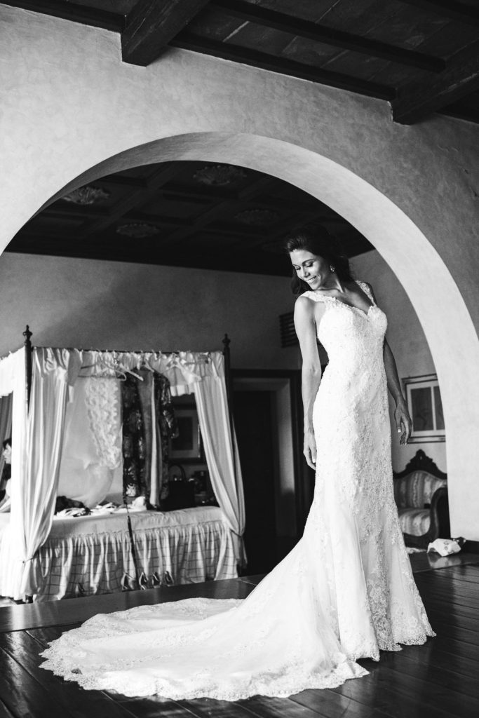 Bride portrait Manolo Blahnik shoes - Wedding at Villa La Selva - Italian Wedding Designer