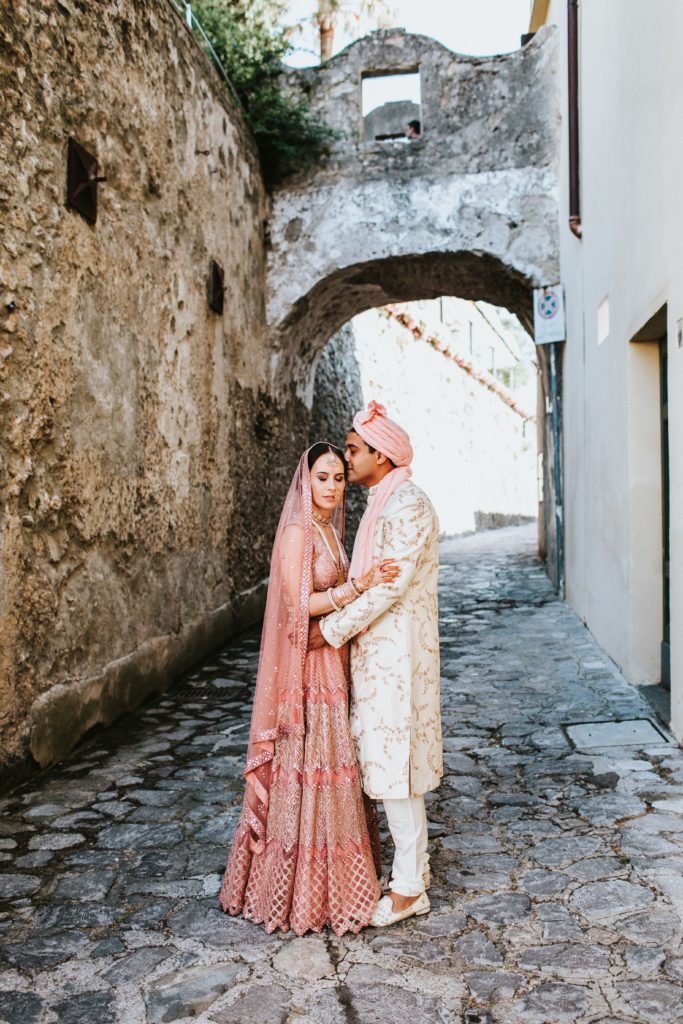 Indian newlyweds - Hindu wedding at Hotel Caruso in Ravello - Italian Wedding Designer