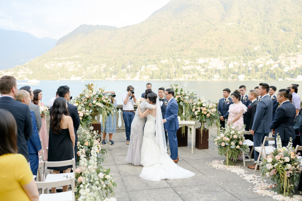 Ceremony in the terrace at Villa Pizzo Stunning wedding at Villa Pizzo - Italian Wedding Designer