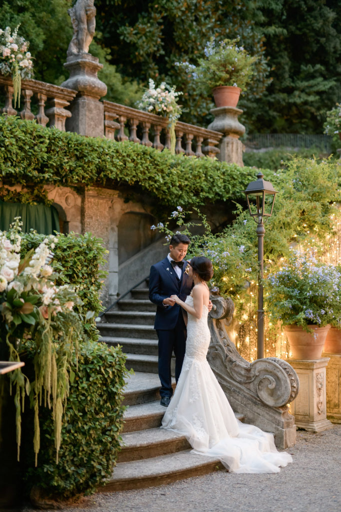 Couple in the Dinner area Stunning wedding at Villa Pizzo - Italian Wedding Designer