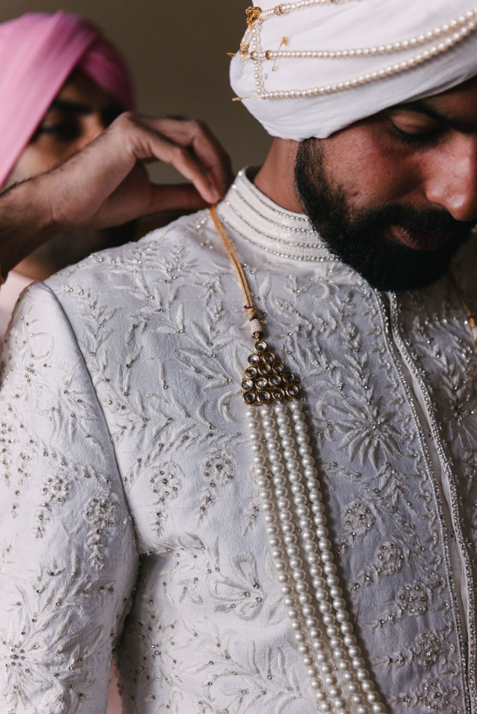 Groom Indian outfit - Indian Wedding in Tuscany - Italian Wedding Designer