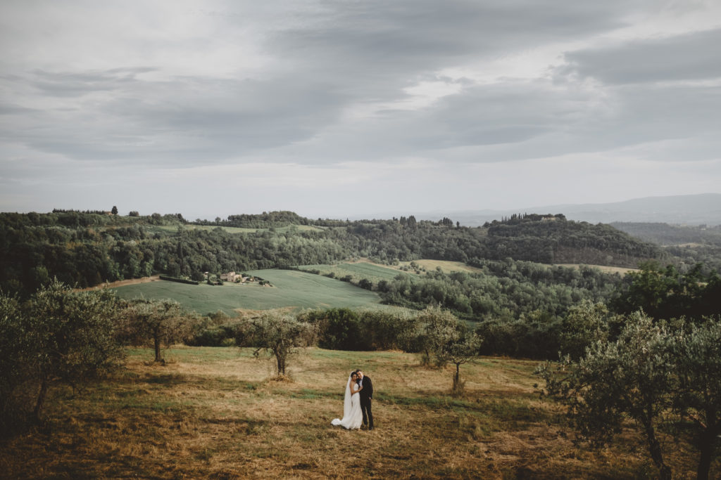 Photo session in Tuscany by Bastianoni - Wedding at Borgo Petrognano - Italian Wedding Designer