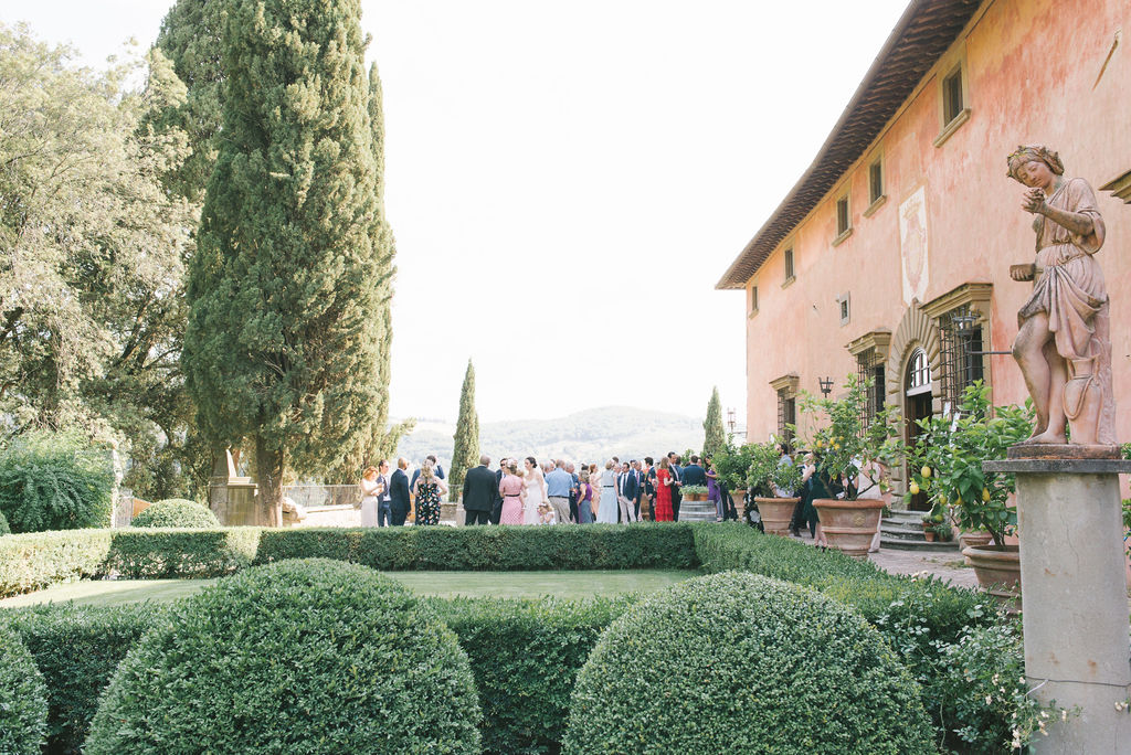 Aperitvo time- Wedding at Villa Vignamaggio - Italian Wedding Designer
