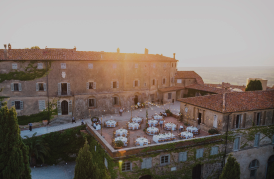 Best Dinner set up - Wedding at Castello di Castagneto - Italian Wedding Designer