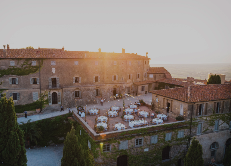 Best Dinner set up - Wedding at Castello di Castagneto - Italian Wedding Designer