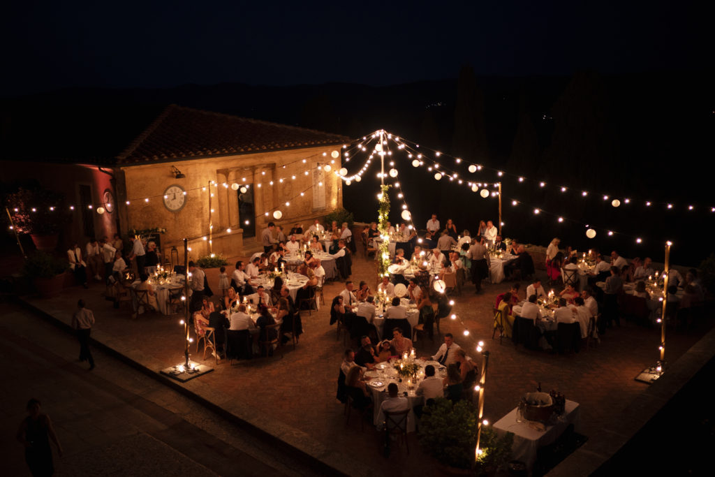 Dinner outdoor - Wedding at Castello di Castagneto - Italian Wedding Designer