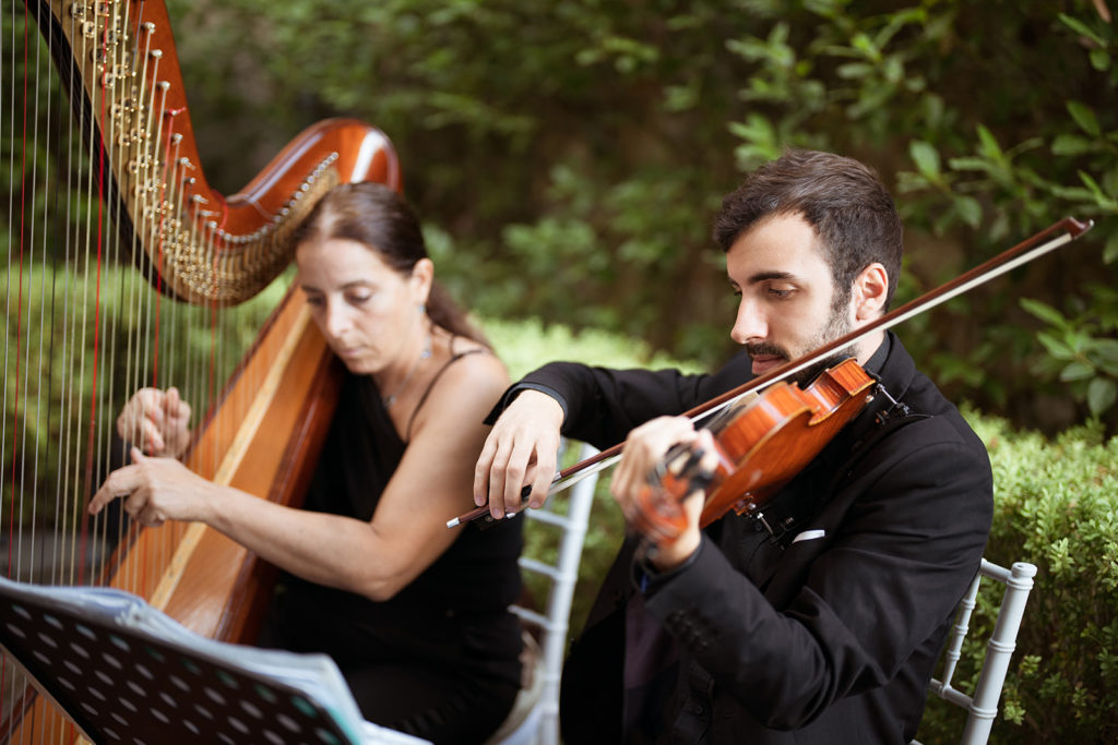 Classical Duo - Arch and Violin - Wedding at Montalto Castle - Italian Wedding Designer 