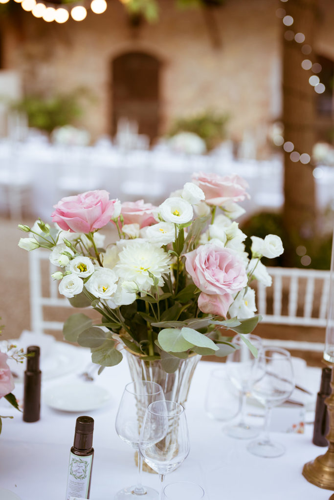 White and Pink Flowers - Wedding at Montalto Castle - Italian Wedding Designer 
