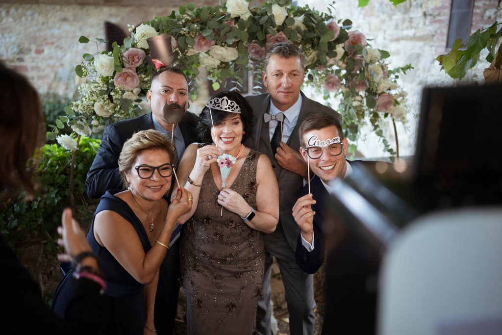 Photobooth in Tuscany - Wedding at Montalto Castle - Italian Wedding Designer 