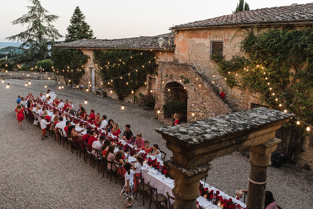 Red dress code - 3 days event at Villa Catignano - Italian Wedding Designer