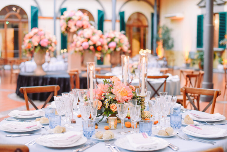 Floral centerpiece by Mainardy - Wedding at Villa Castelletti - Italian Wedding Designer