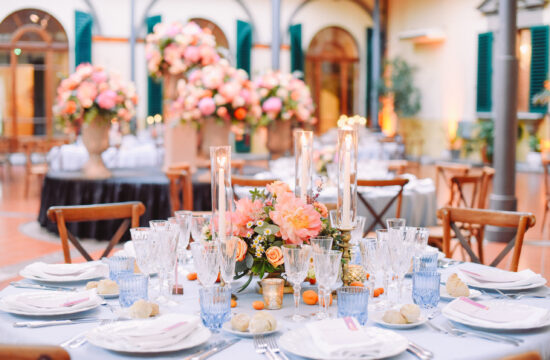 Floral centerpiece by Mainardy - Wedding at Villa Castelletti - Italian Wedding Designer